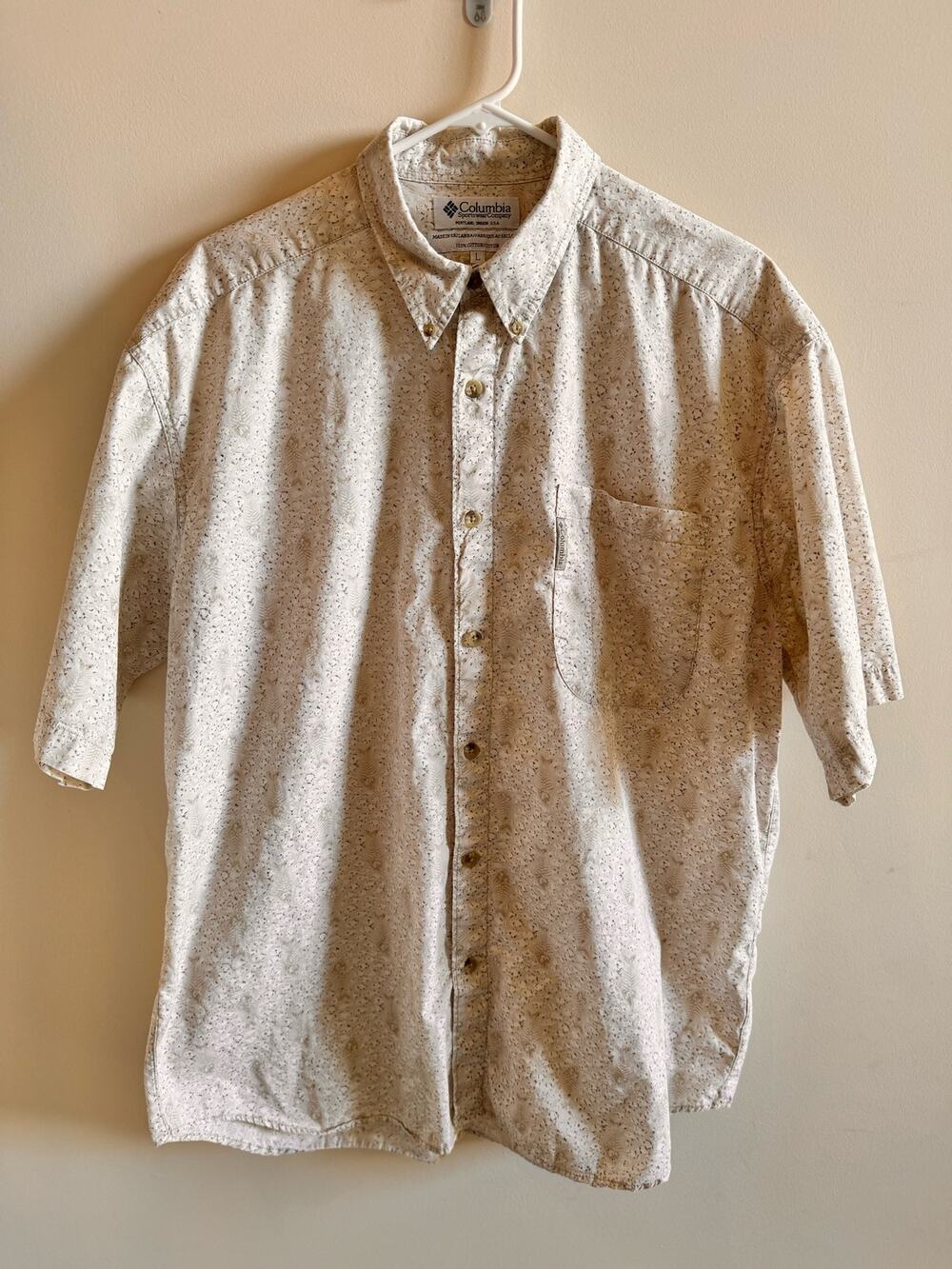 Columbia Sportswear Men’s Large Short Sleeve Cotton Beige Fish Fossils Outdoors